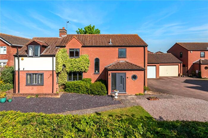 4 Bedroom Detached House For Sale In Saxon Way, Bourne, PE10