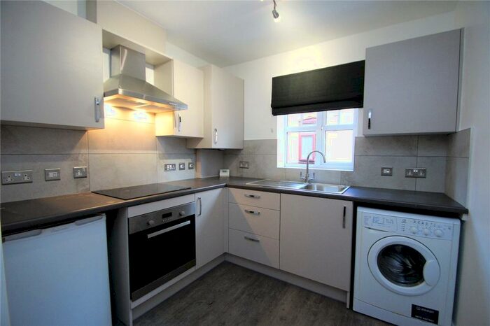 2 Bedroom Flat To Rent In Fanad House, Gravelly Hill North, Erdington, Birmingham, B23