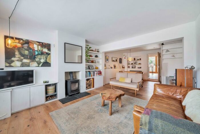 3 Bedroom Terraced House To Rent In Woodside Road, Chiddingfold, Godalming, GU8