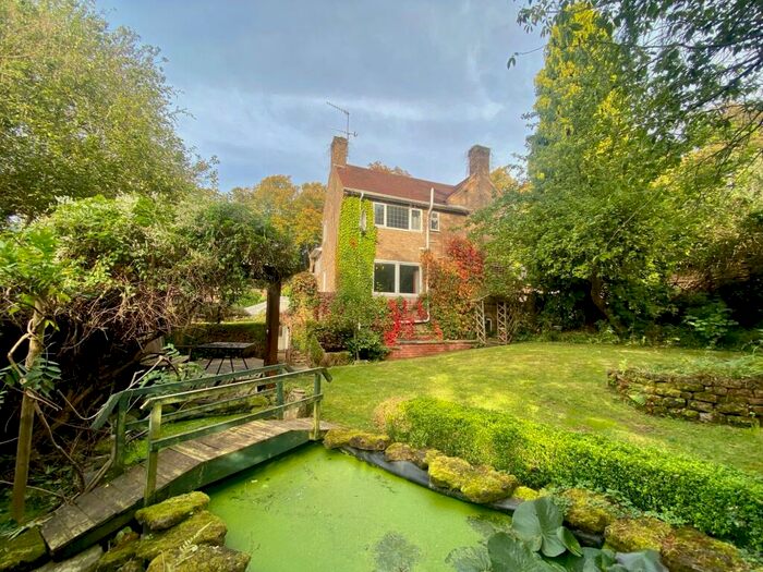 4 Bedroom Detached House To Rent In Redcliffe Road, Nottingham, NG3