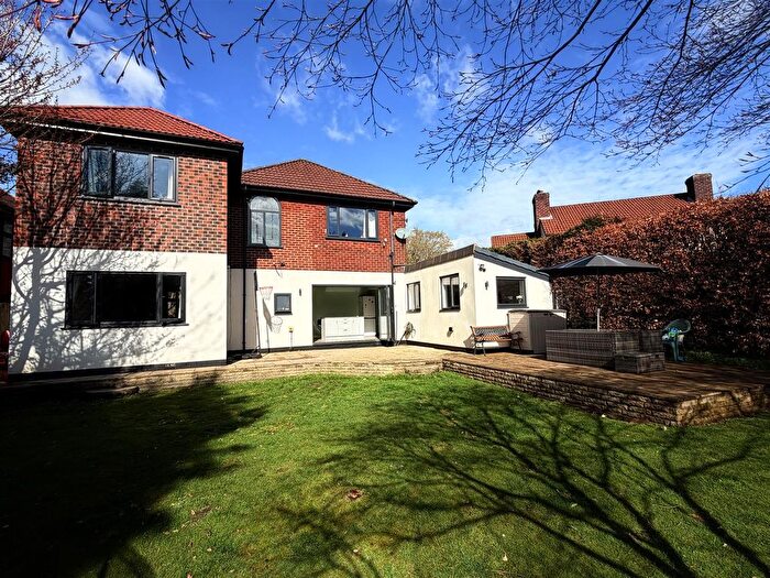 5 Bedroom Detached House For Sale In Astley Road, Stalybridge, SK15
