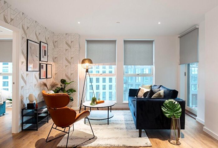 2 Bedroom Apartment To Rent In Silvertown Way, London, E16