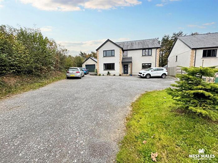 3 Bedroom Detached House For Sale In Lon Las, St. Clears, Carmarthen, SA33
