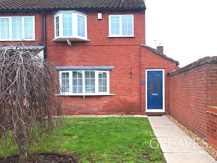 3 Bedroom Town House To Rent In Smalls Croft, Woodborough, Nottingham, NG14