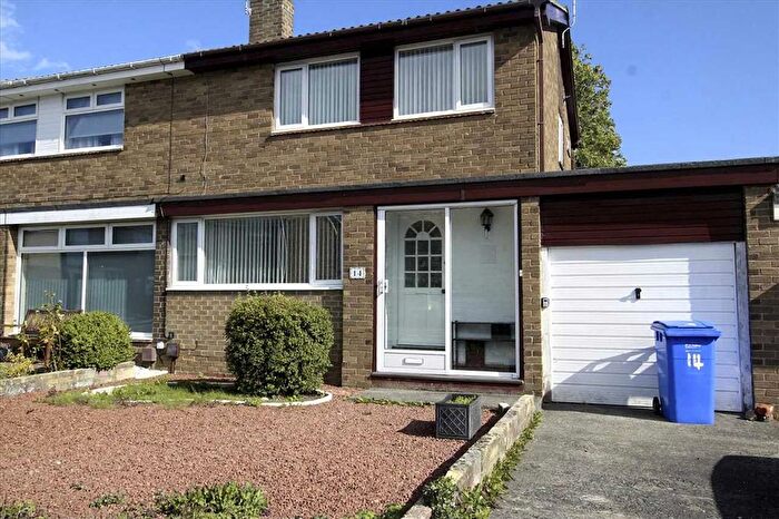 3 Bedroom Semi-Detached House For Sale In Weetwood Road, Collingwood Chase, Cramlington, NE23