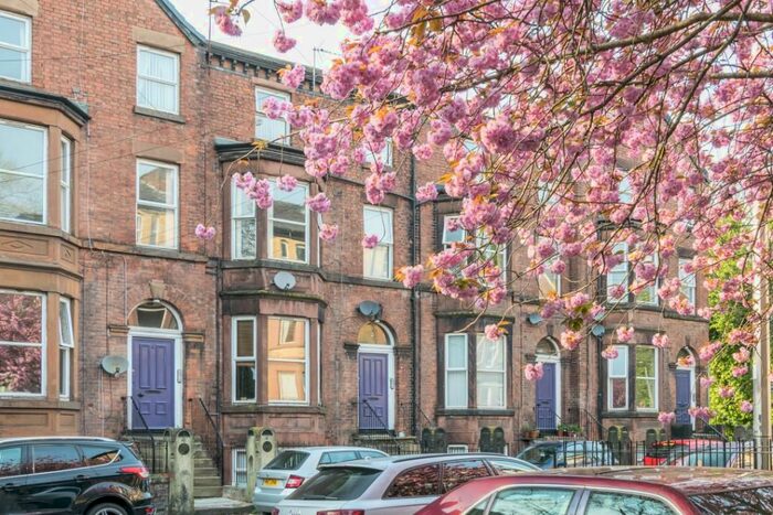 2 Bedroom Flat To Rent In Livingston Avenue, Liverpool, Merseyside, L17