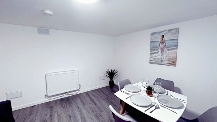 6 Bedroom Flat To Rent In Dacy Road, Liverpool, L5