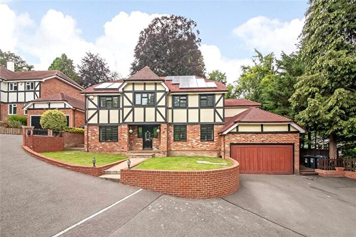 6 Bedroom Detached House For Sale In Welcomes Road, Kenley, CR8