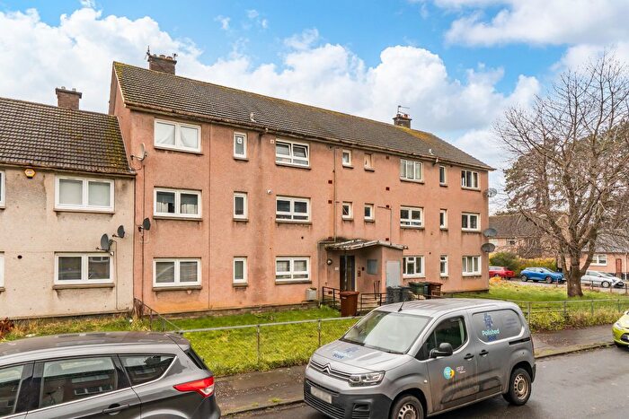 2 Bedroom Flat For Sale In / Dochart Drive, Edinburgh, EH4