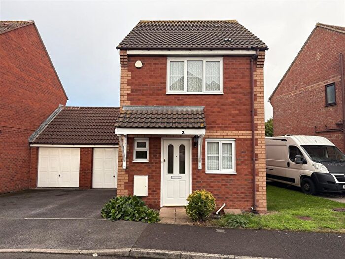 2 Bedroom Detached House For Sale In Gooch Close, Bridgwater, TA6