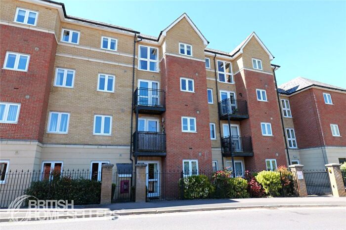 1 Bedroom Flat For Sale In Limborough Road, Wantage, Oxfordshire, OX12