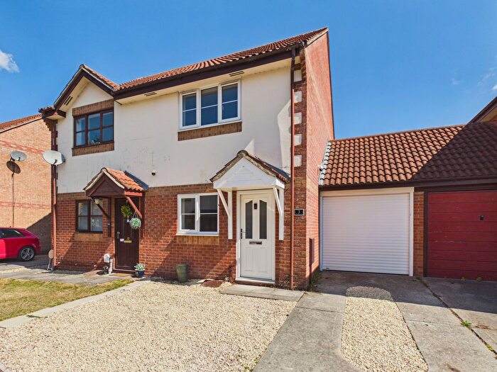 2 Bedroom Semi Detached House For Sale In Moonraker Close, Bridgwater, TA6