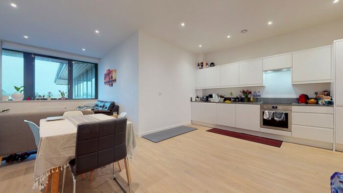 1 Bedroom Flat To Rent In Riverbank Way, London, TW8