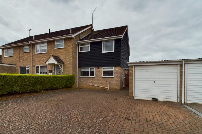2 Bedroom End Of Terrace House To Rent In Frobisher Close, Thetford, Norfolk, IP24