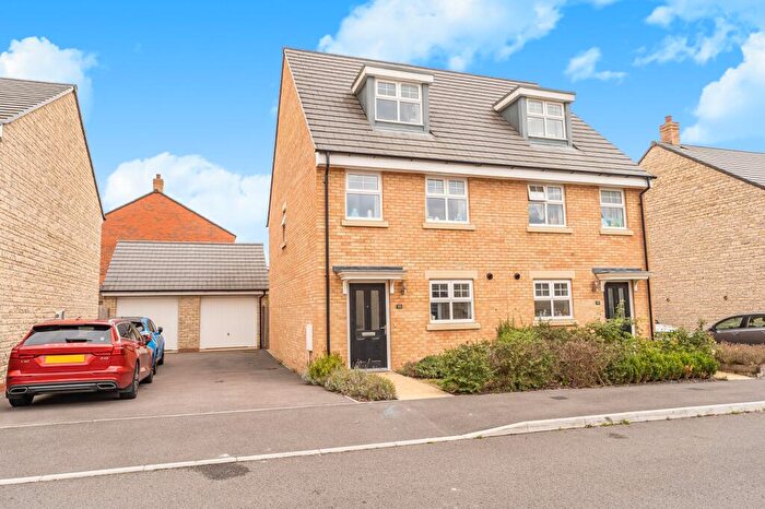 3 Bedroom Semi-Detached House For Sale In Saywell Crescent, Eynsham, Oxfordshire, OX29