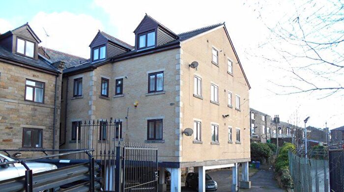 1 Bedroom Flat To Rent In Dale Street, Rochdale, OL16