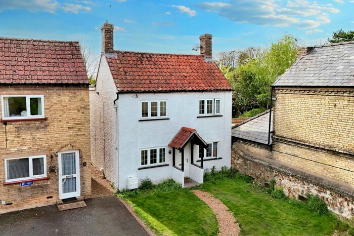 3 Bedroom Detached House For Sale In Oxford Street, Exning, CB8