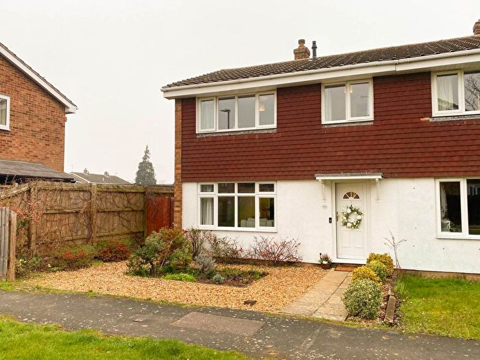 3 Bedroom Semi Detached House For Sale In Teversham Way, Sawston, Cambridge, CB22