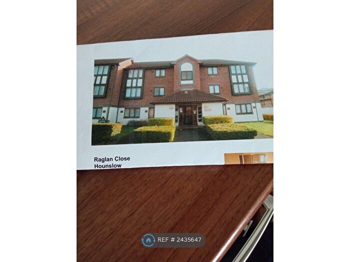 1 Bedroom Flat To Rent In Berry Court, Hounslow, TW4