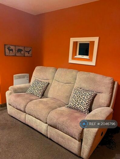 1 Bedroom Flat To Rent In Hawkins Road, Colchester, CO2