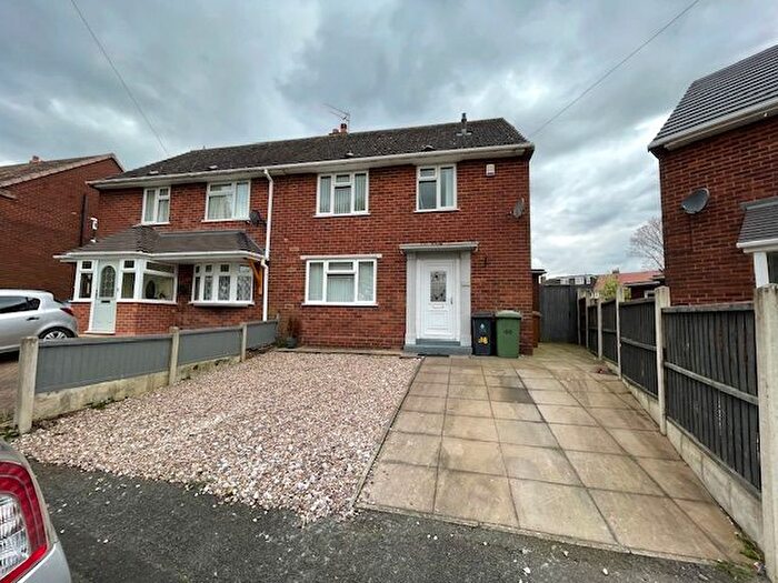 3 Bedroom Semi-Detached House To Rent In Kings Road, Walsall, West Midlands, WS4