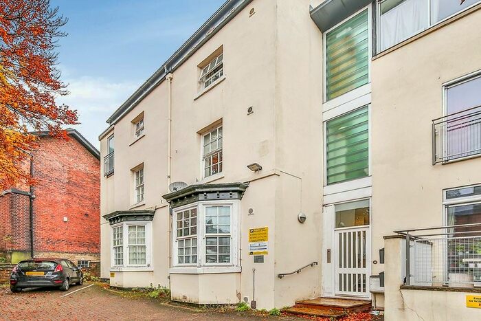 3 Bedroom Flat To Rent In Wilkinson Street, Sheffield, S10