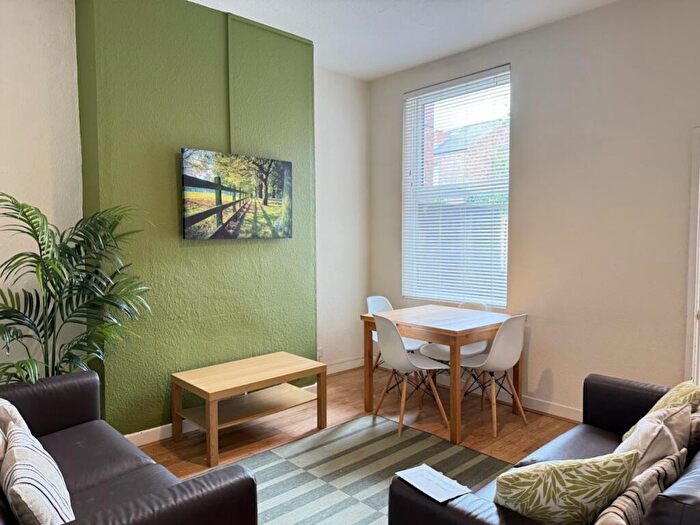4 Bedroom Terraced House To Rent In Noel Street, Nottingham, NG7