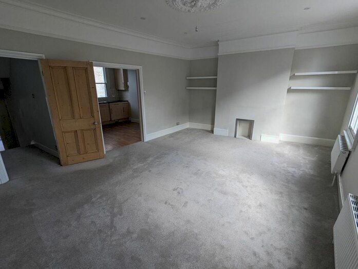 2 Bedroom Terraced House To Rent In Parsons Road, Fulham, London, SW6