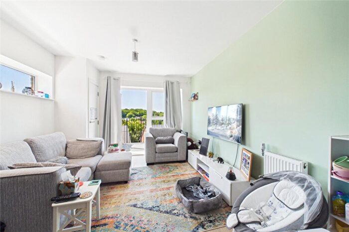 1 Bedroom Apartment For Sale In Chalkhill Apartment, Russell Hill, Purley, CR8