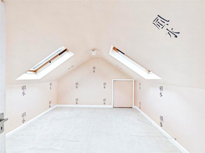 4 Bedroom Bungalow For Sale In Bromeswell Road, Ipswich, Suffolk, IP4 - Photo 8