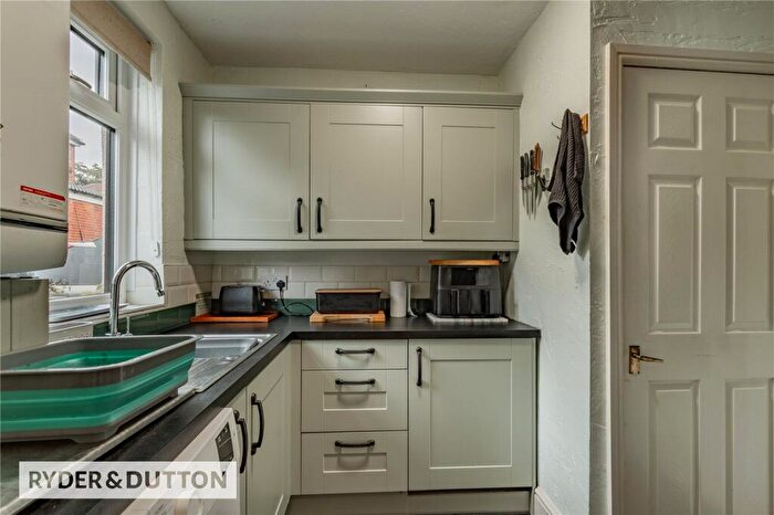 3 Bedroom End Of Terrace House For Sale In Limefield Cottages, Manchester Old Road, Rhodes, Middleton, M24