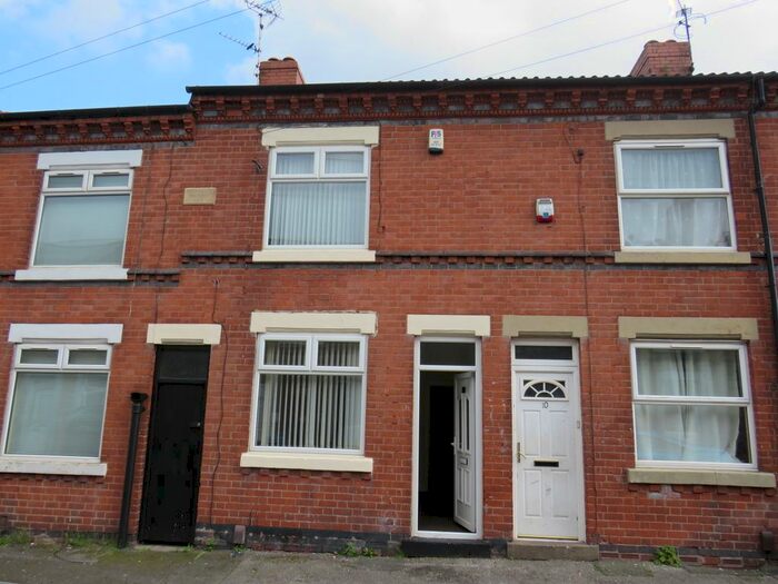 2 Bedroom Property To Rent In Gladstone Street, Mansfield, NG18