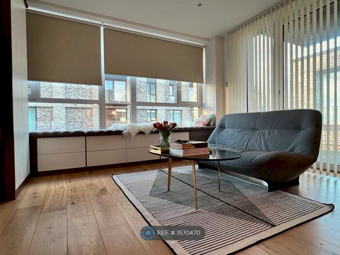 1 Bedroom Flat To Rent In Centurion Tower, London, E16