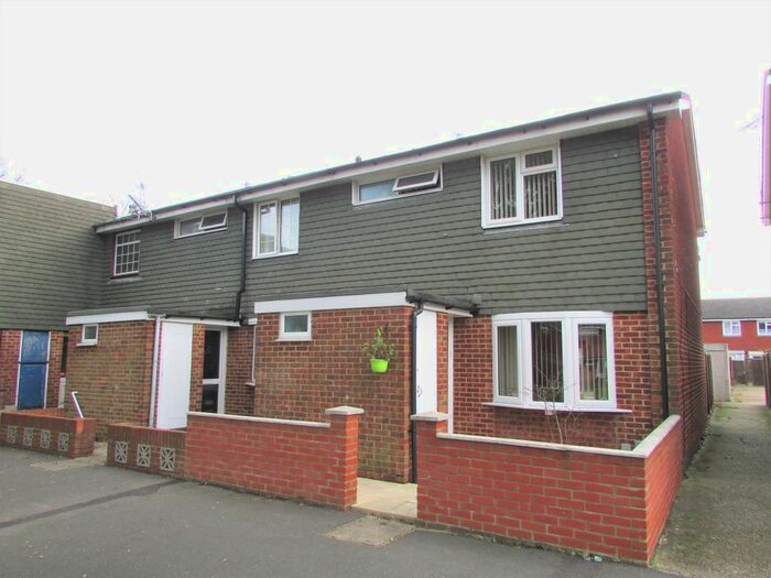 3 Bedroom End Of Terrace House To Rent In Balderton Close, Portsmouth PO2