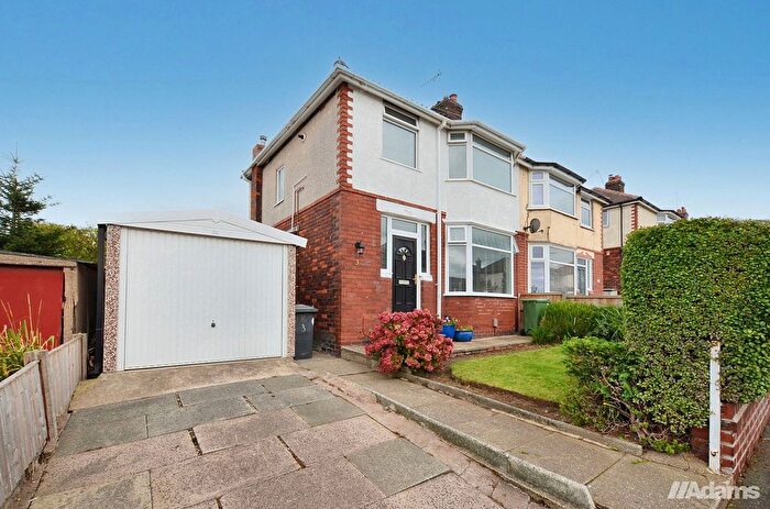 3 Bedroom Semi-Detached House For Sale In Alexandra Grove, Runcorn, WA7