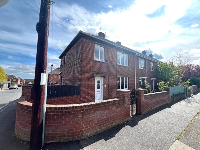 3 Bedroom End Of Terrace House To Rent In Mendip Avenue, Chester Le Street, DH2
