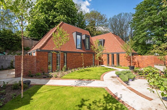 3 Bedroom Detached House To Rent In Maplehurst Square, The Grove, Coulsdon, CR5