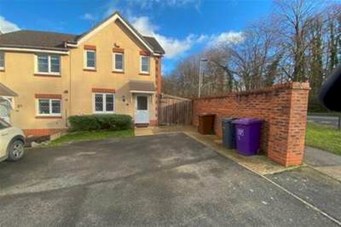 3 Bedroom House To Rent In Great Ashby, SG1