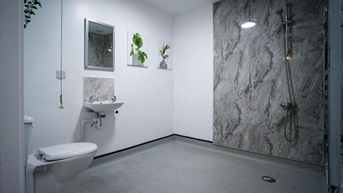 6 Bedroom Apartment To Rent In West Street, Sheffield, S1