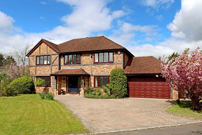 5 Bedroom Detached House For Sale In Calcot *Nr Calcot Park Golf Course & Holy Brook, RG31
