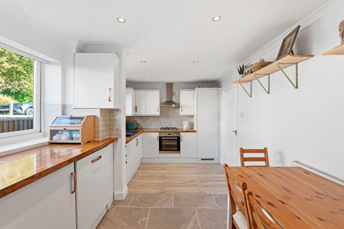 3 Bedroom Semi-Detached House For Sale In Mays Avenue, Carlton, Nottingham, Nottinghamshire, NG4