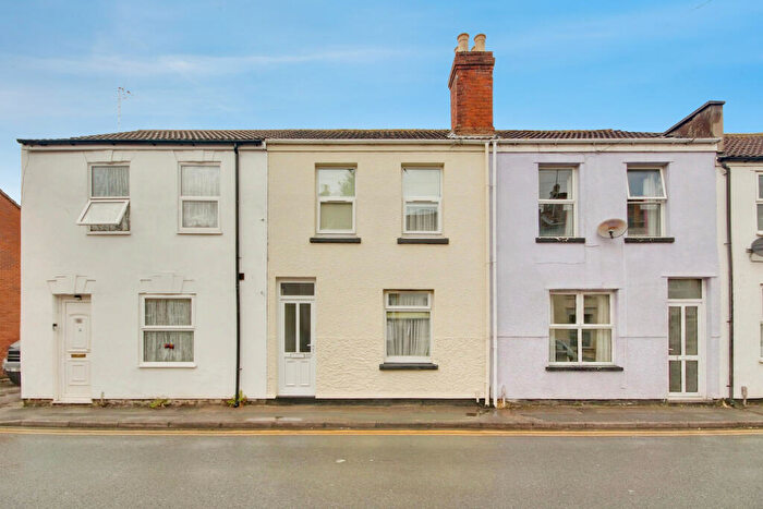 2 Bedroom Terraced House For Sale In Victoria Street, Barton, Gloucester, GL1