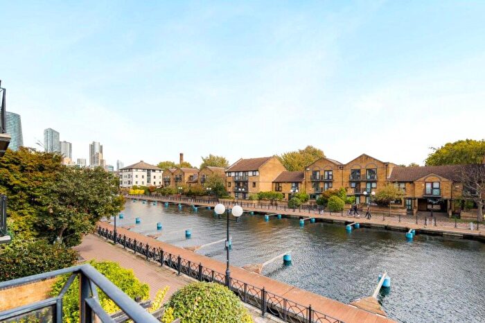 1 Bedroom Flat To Rent In Whiteadder Way, London, E14