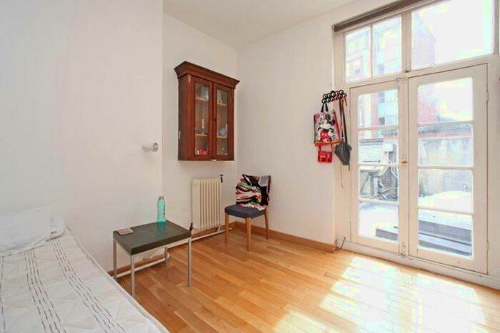 2 Bedroom Flat To Rent In Hatton Wall, Clerkenwell, EC1N