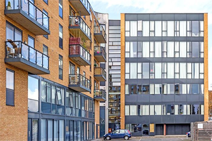 1 Bedroom Flat To Rent In Durnsford Road, London, SW19