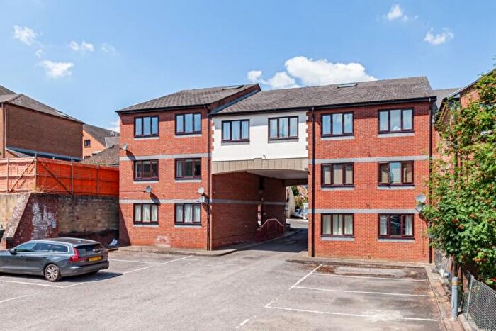 1 Bedroom Flat To Rent In Cameron Court, Banbury, OX16