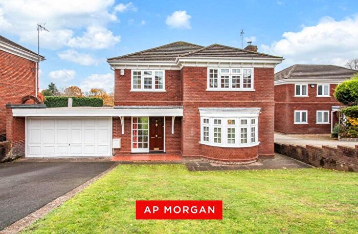 4 Bedroom Detached House For Sale In Shaftesbury Avenue, Stourbridge, West Midlands, DY9