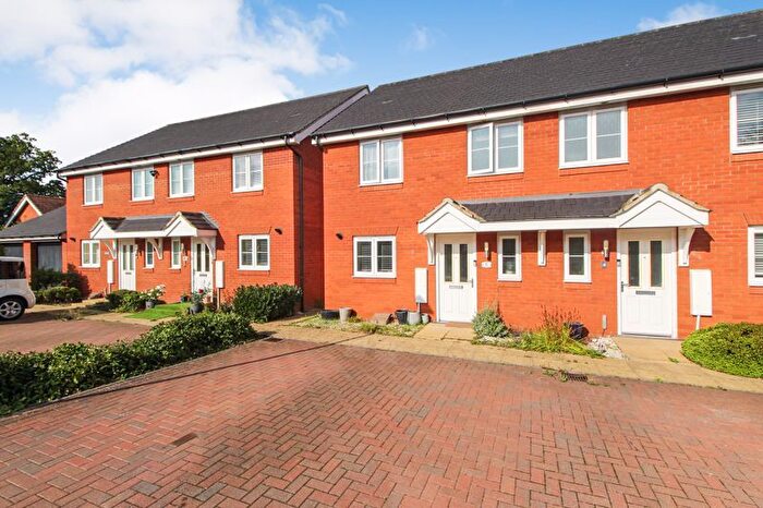 3 Bedroom Semi-Detached House For Sale In Argyll Heath, Biddenham, MK40