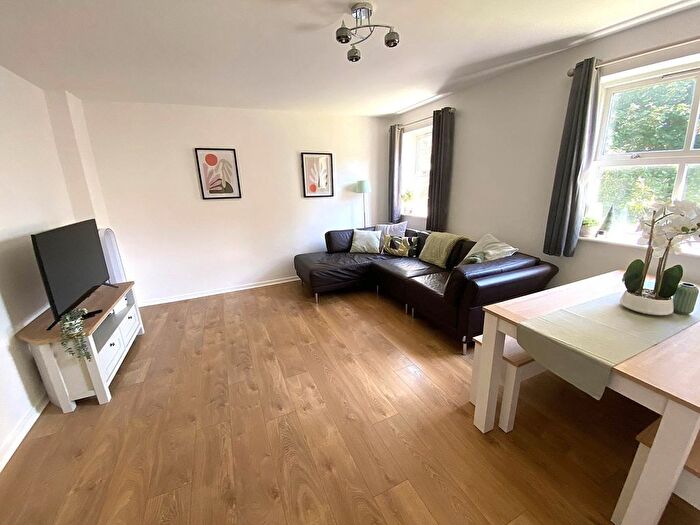 2 Bedroom Flat To Rent In Henry Court, Canterbury, CT1