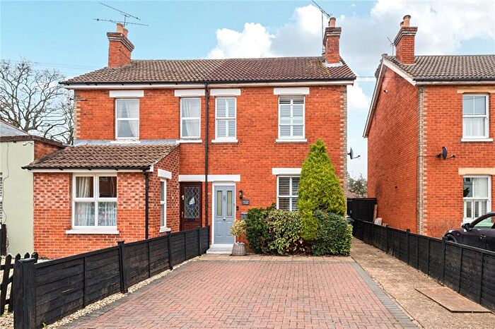 2 Bedroom Semi Detached House For Sale In Belmont Road, Camberley, Surrey, GU15
